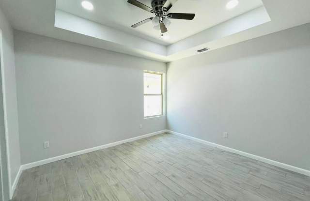 3605 Fuerte Ave Gallery 3