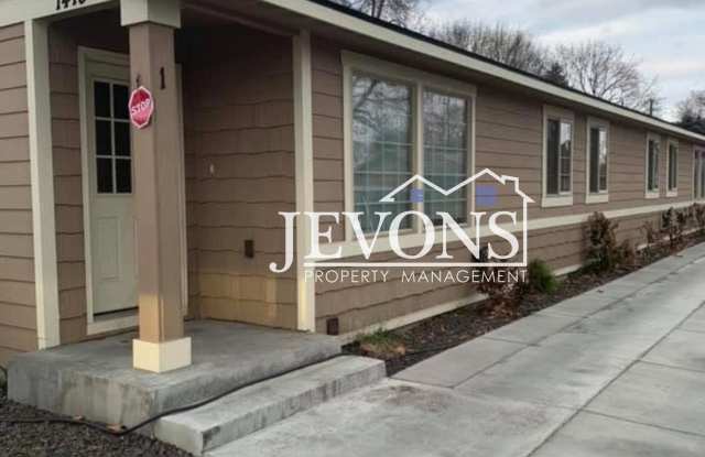 1415 S 16th Ave photos photos