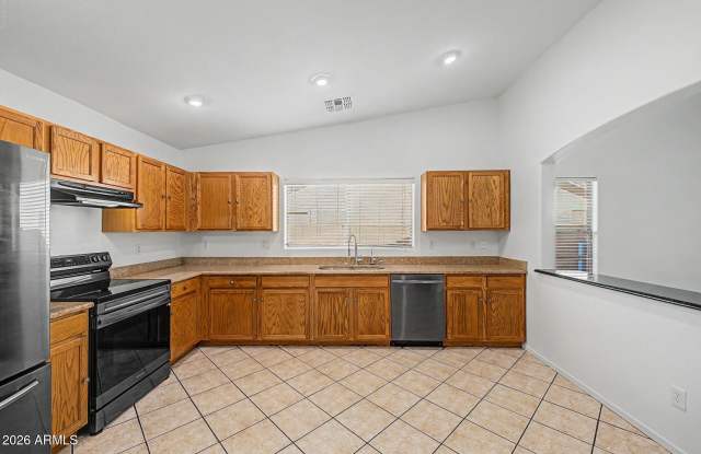 9631 W KIRBY Avenue Gallery 3