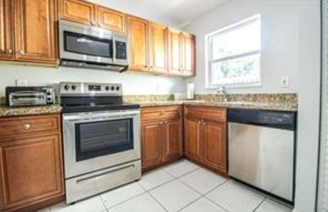 6415 Amberjack Terrace - 6415 Amberjack Terrace, Margate, FL 33063