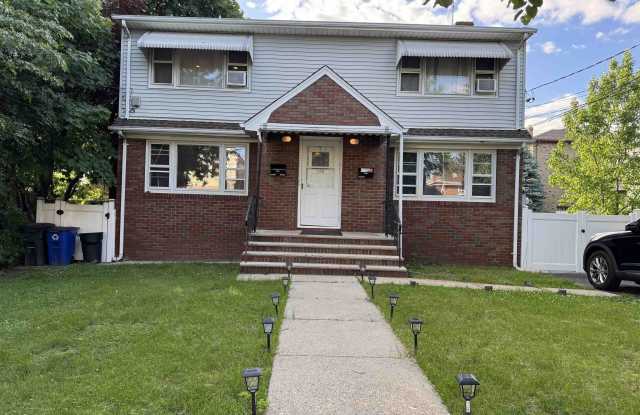 110 MARCONI ST photos photos