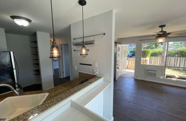 2 Bed/ 1Bath Unfurnished Upgraded Ground Floor Southpointe Unit with a Yard + 2 Parking Spaces - 480 Kenolio Road, Kihei, HI 96753