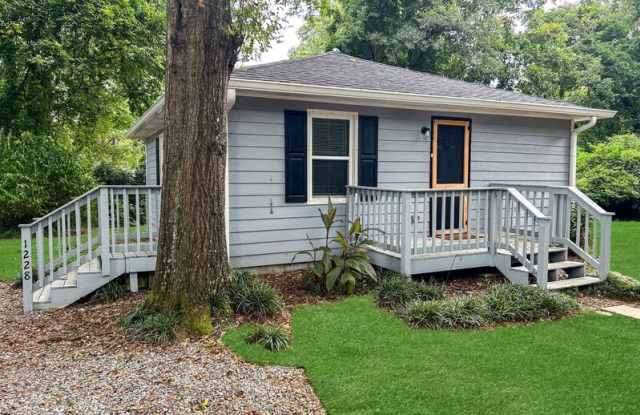 1228 S Madison Ave - 1228 South Madison Avenue, Monroe, GA 30655