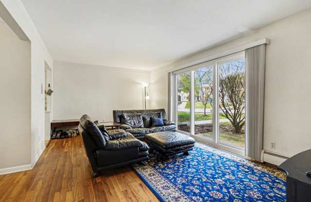 1257 Island Drive Gallery 3