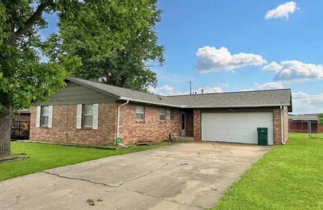 4802 Bermuda Ave - 4802 Bermuda Avenue, Sand Springs, OK 74063