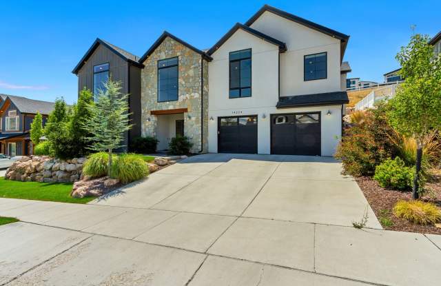 14224 S SUMMIT Ln Gallery 3