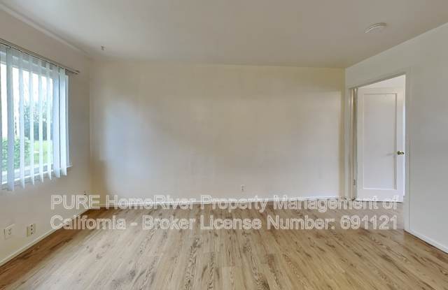 2957 Howe Ave Gallery 3