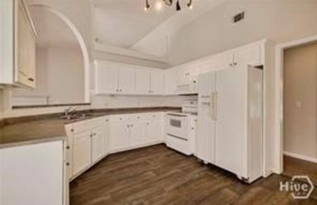 262 Silver Brook Circle Gallery 4