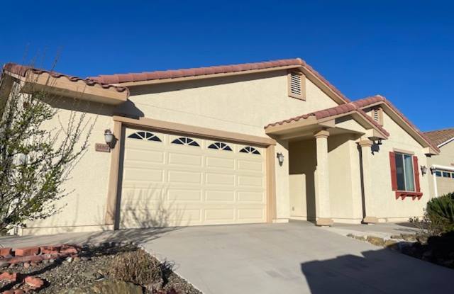 Occupied Do Not Disturb Tenant - 3 Bed 2 Bath in Grey Fox Ridge Contact Property Pros Property Management for more details photos photos
