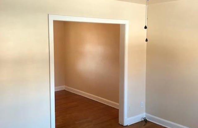 806 21ST STREET NE Gallery 4