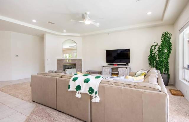 40741 Avenida Solana Gallery 4