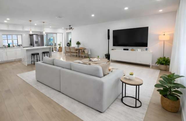 5416 Jefferson St photos photos