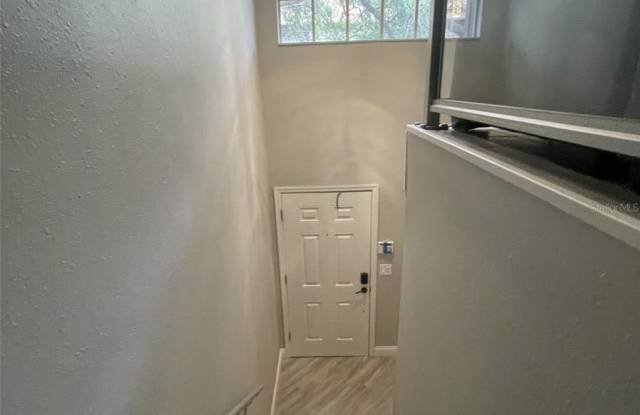 1450 MAHOGANY Lane Gallery 2