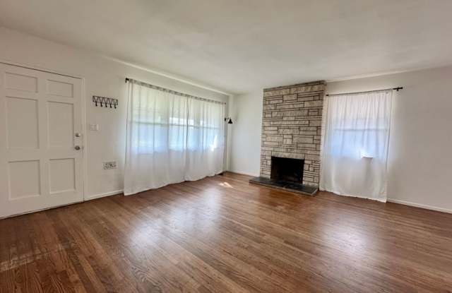 Charming 3 Bed/1Bath Available Now In North Hollywood! - 6103 Case Avenue, Los Angeles, CA 91606 Charming 3 Bed/1Bath Available Now In North Hollywood! - 6103 Case Avenue, Los Angeles, CA 91606