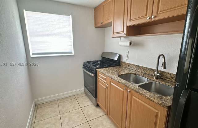 7101 SW 89th Ct Gallery 2