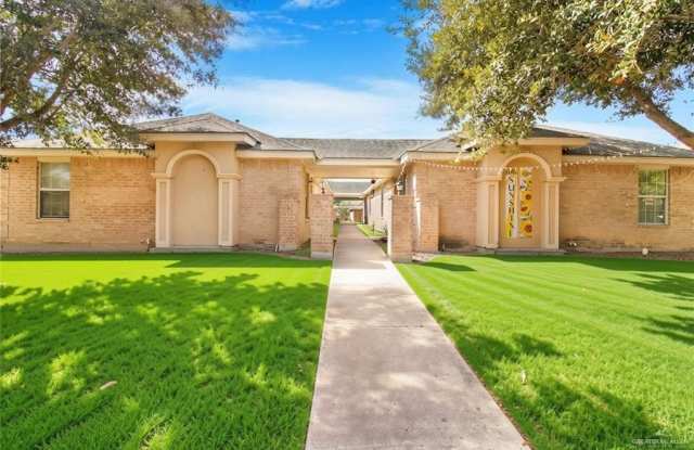 1804 S Ironwood Street Gallery 1
