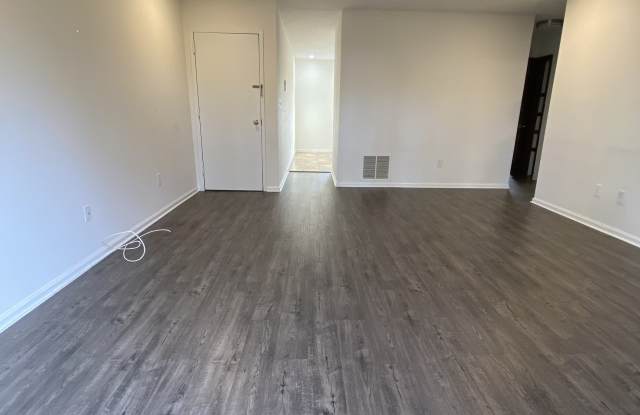 108 Seaside Avenue Gallery 4