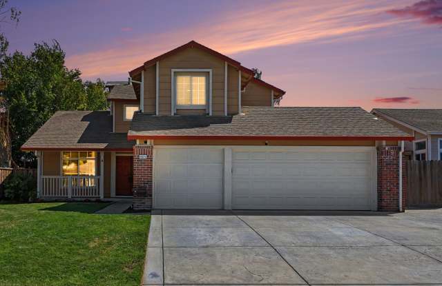 4674 La Vista Dr Gallery 1