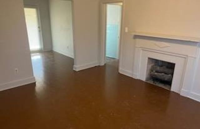 REDUCED PRICE AND END OF SUMMER MOVE IN SPECIAL $250 OFF FIRST MONTHS RENT!!! Gallery 3