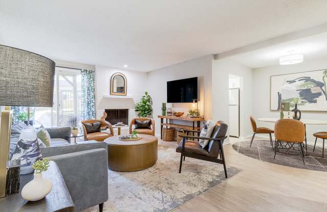 Spring Creek of Edmond Apartments Gallery 2