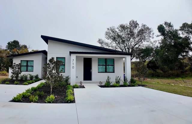 710 N CHILDS AVENUE photos photos