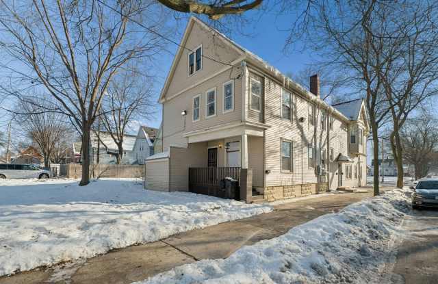 2606 N 18th St photos photos