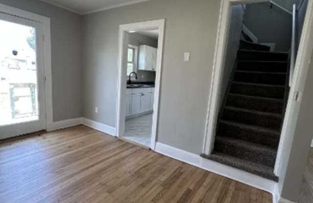 612 13th St NW Gallery 4