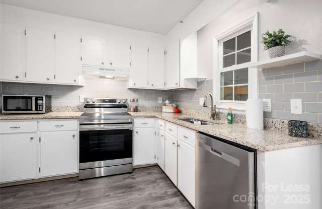 1422 Delane Avenue unit: 9 photos photos