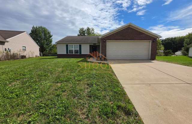 UNDER MARKET RENT 3BR HOME - MOVE-IN SPECIAL AND SHORT-TERM FLEXIBILITY AVAILABLE Gallery 1