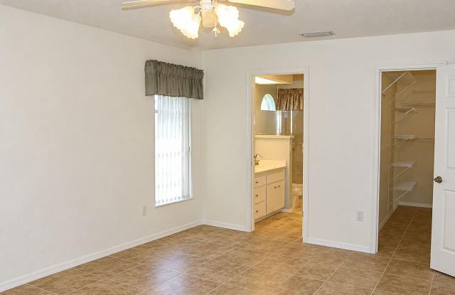 2BR/2BA Englewood Waterfront Home with Private Dock, Boat Lift & 2-Car Garage — $2,300/mo Gallery 4