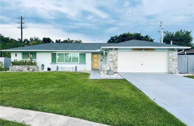 1495 Cranville Square photos photos