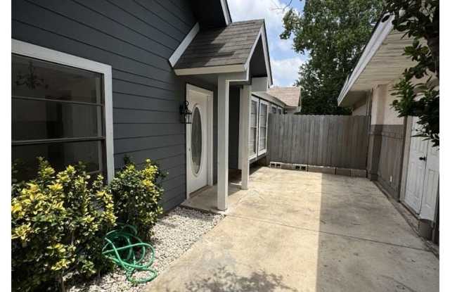 9611 SIMPLICITY DR Gallery 4