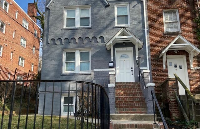 1812 28th Pl SE Unit #B - 1812 28th Place Southeast, Washington, DC 20020