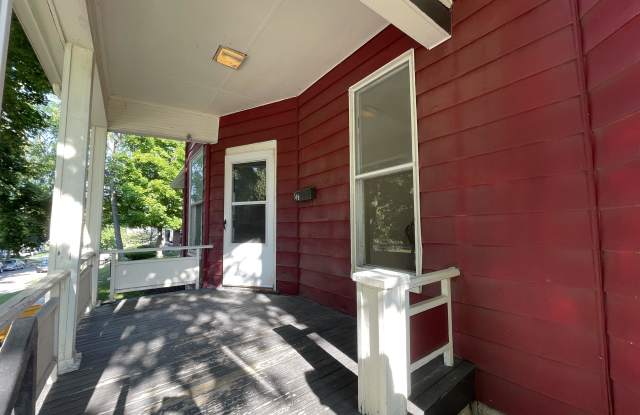 519 E 8th - 519 East 8th Street, Bloomington, IN 47408