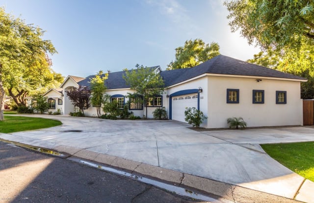 3331 N ROSE CIRCLE Drive - 3331 N Rose Circle Dr, Phoenix, AZ 85018