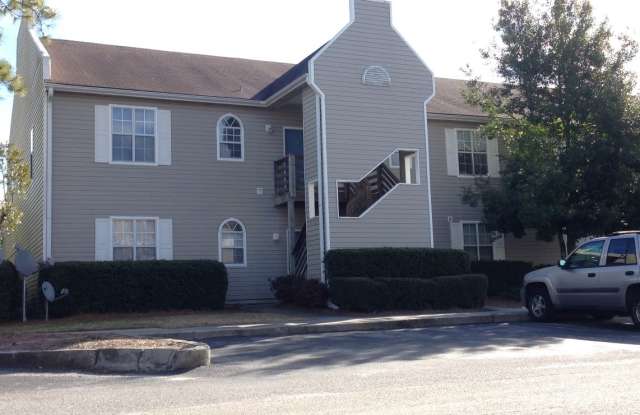 HAMPTON PLACE - First Floor condo near Pine Valley area of South Wilmington! - 733 Bragg Drive, Wilmington, NC 28412