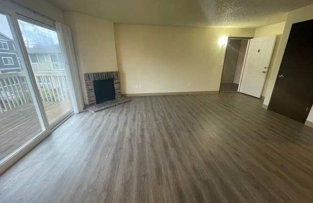 Pacific Manor Apartments Gallery 4