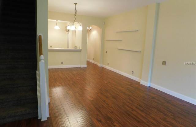 3346 COVERED BRIDGE DRIVE W Gallery 3