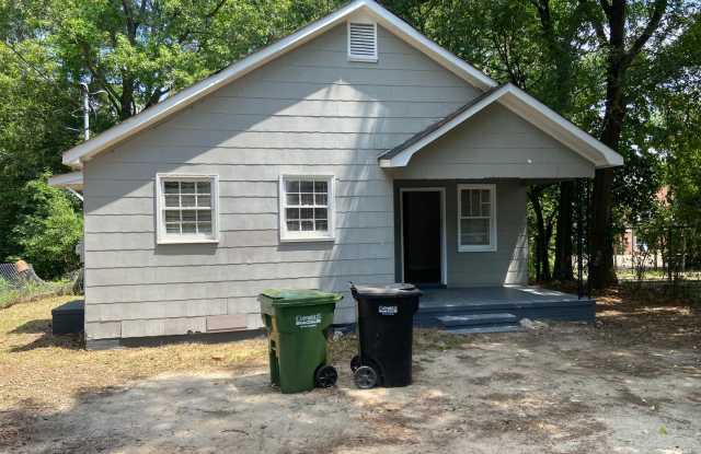 **AVAILABLE NOW** 2 Bedroom / 1 Bathroom Home for Rent in Columbus, GA*** photos photos