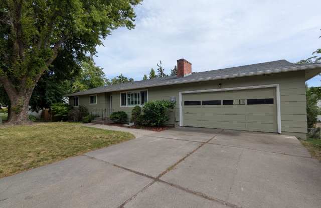2315 Weymouth St photos photos