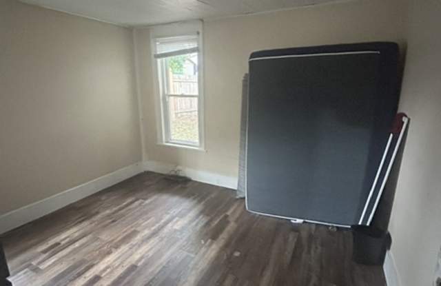 24 Custer Street photos photos