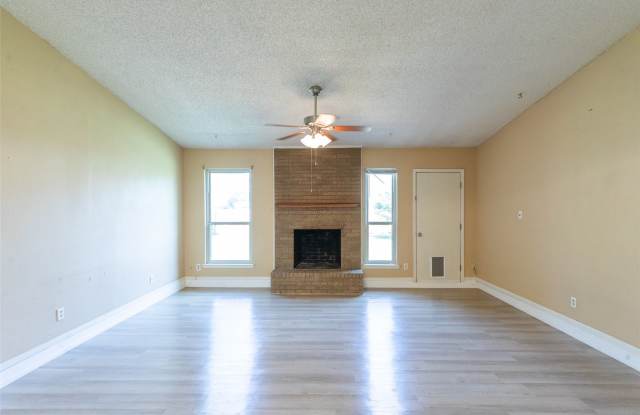 1733 Chucker Court Gallery 2