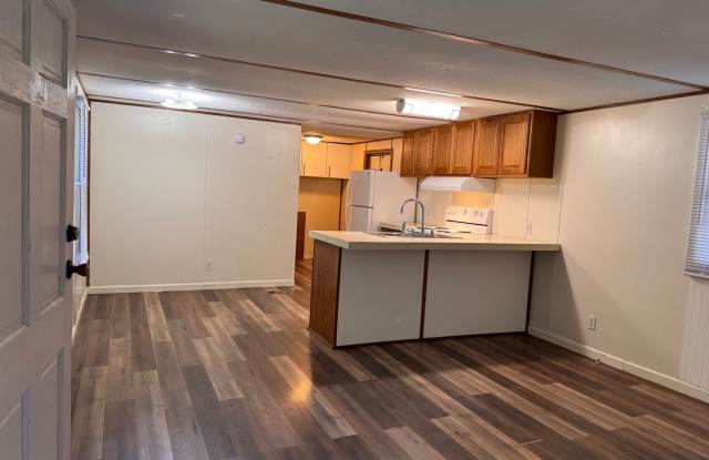 2 BED, 1 BATH MOBILE HOME LOCATED IN ASHEBORO Gallery 4