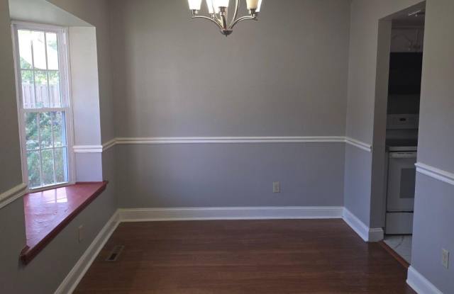 8803 HAYSHED Lane Gallery 2