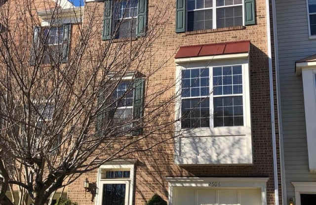 2506 CLOVER FIELD Circle - 2506 Clover Field Circle, McNair, VA 20171