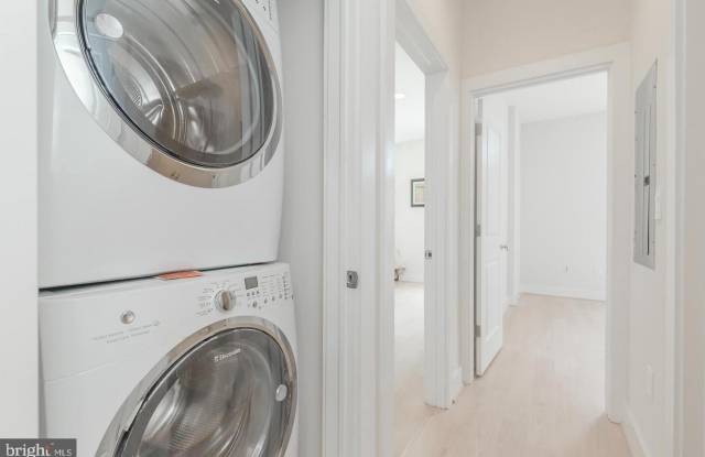 1352 QUINCY Street NW unit: 1 Gallery 3