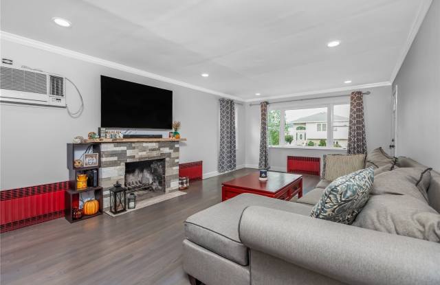 1038 Traymore Boulevard Gallery 4