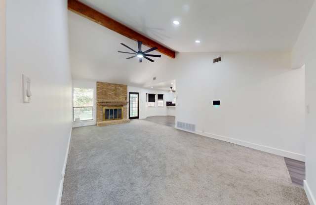 318 Renee Drive Gallery 4