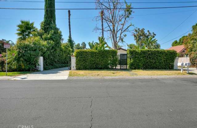 5719 Beckford photos photos