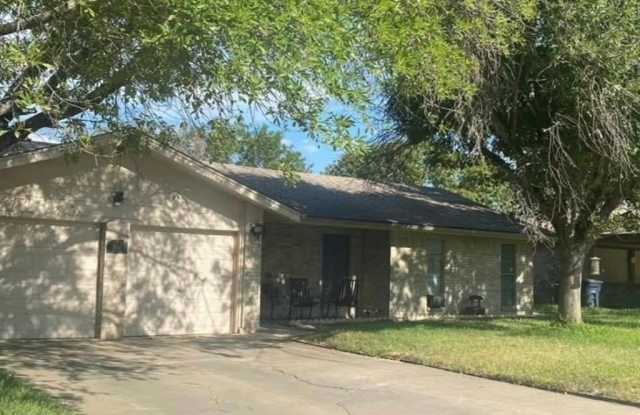 2016 Renee Drive photos photos